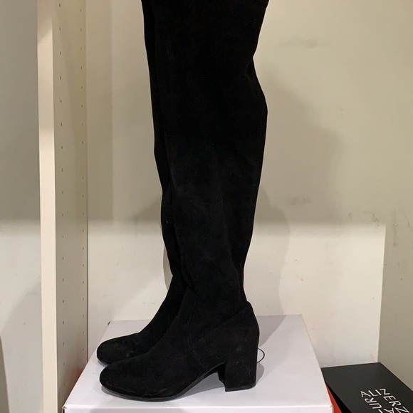 Steve Madden Boots - Picture 2 of 2